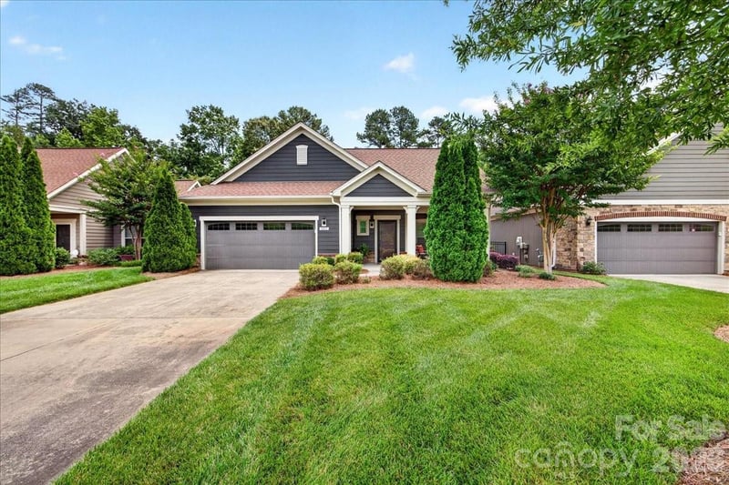 1012 Avalon Pl, Matthews, NC 28104