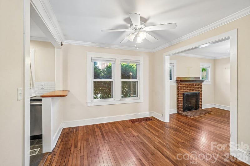 31 Clay St, Asheville, NC 28806