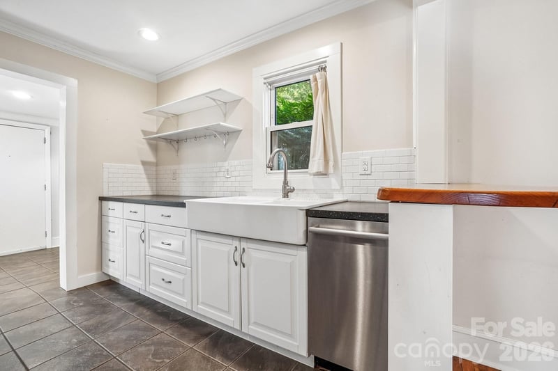 31 Clay St, Asheville, NC 28806