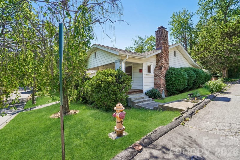 31 Clay St, Asheville, NC 28806