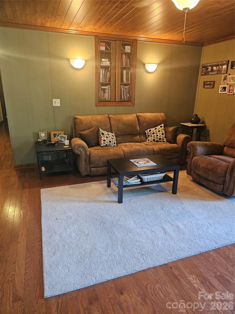 627 Lancer Ct, Concord, NC 28027