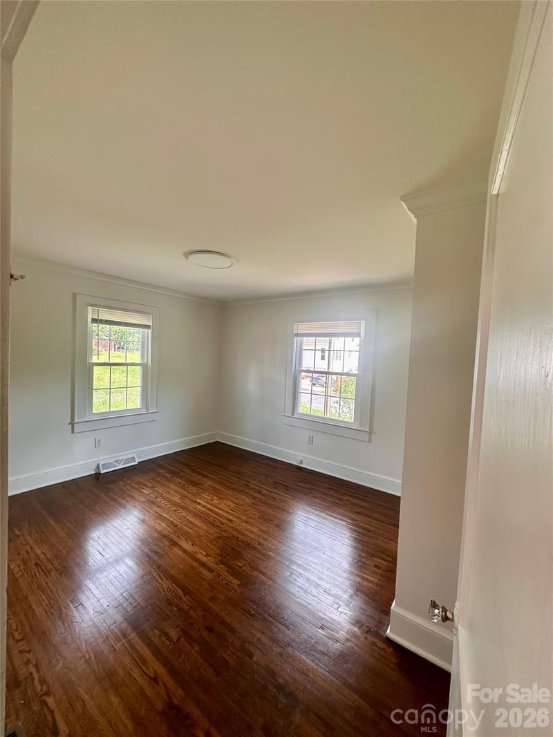102 Lincoln St, Belmont, NC 28012