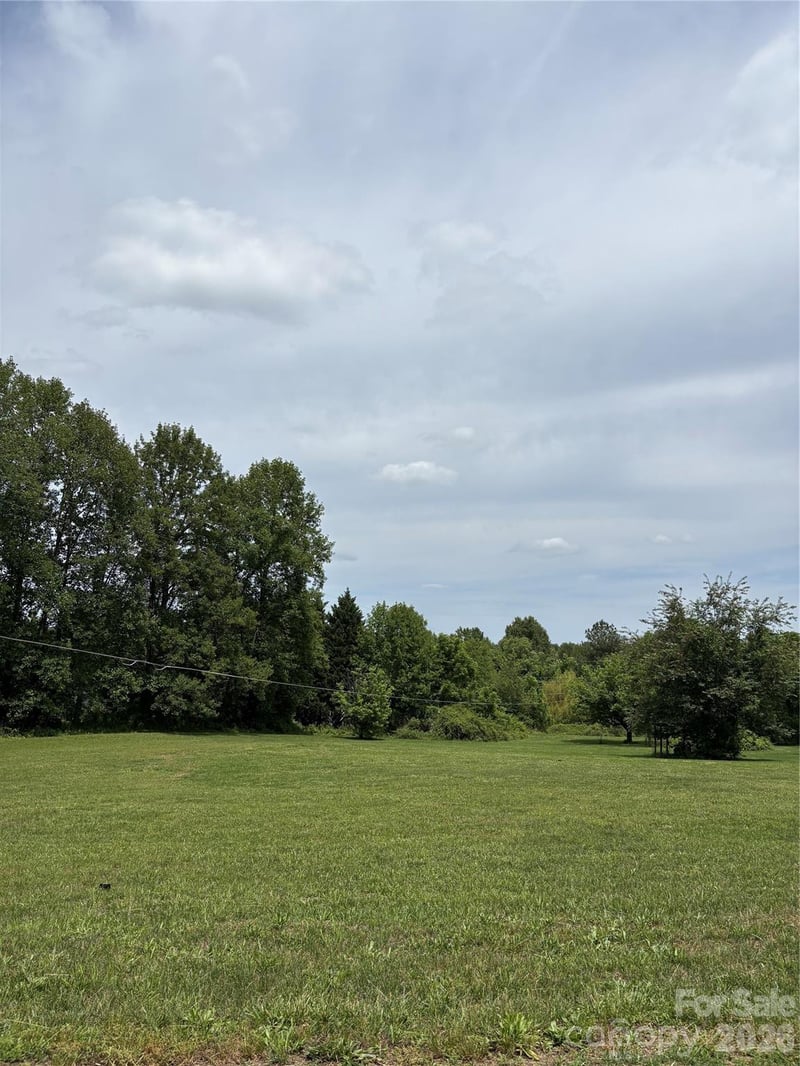000 Mccall Rd, Lenoir, NC 28645