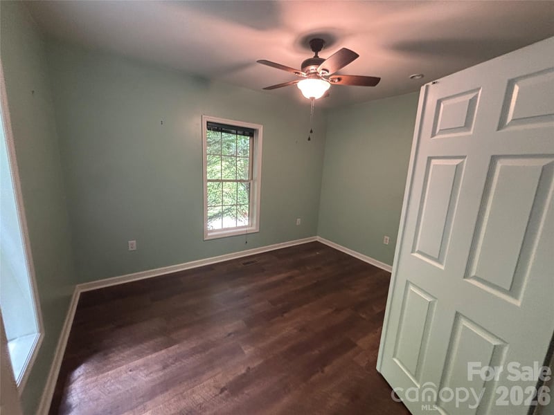 319 Glenn Bridge Rd, Arden, NC 28704