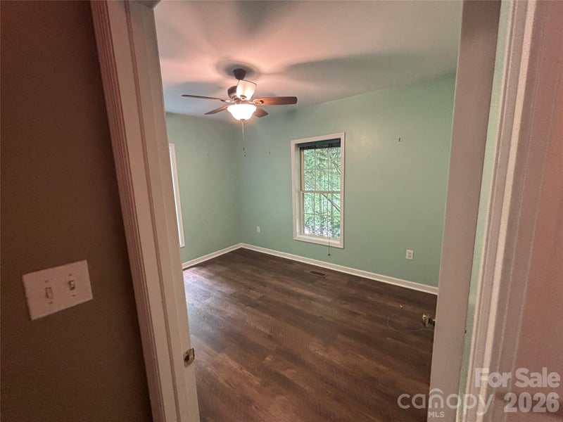 319 Glenn Bridge Rd, Arden, NC 28704