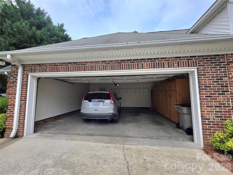 687 A Carlton Dr, Gastonia, NC 28054