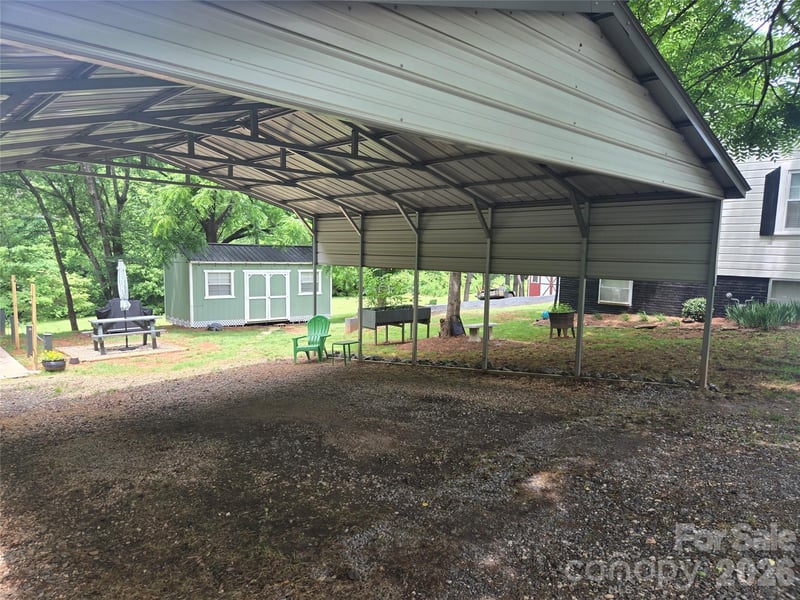 156 Caldwell Ave, Newton, NC 28658