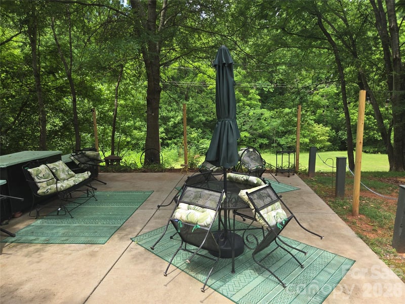 156 Caldwell Ave, Newton, NC 28658