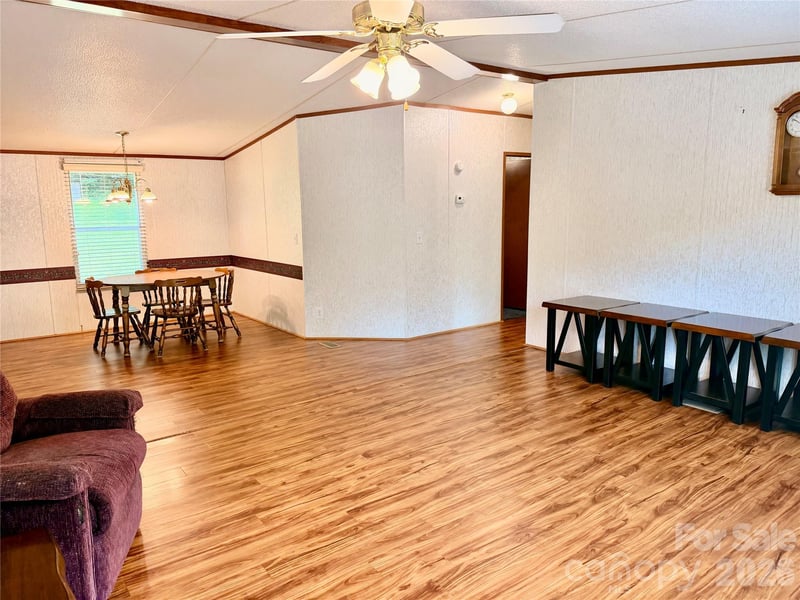 5493 Harris Farm Rd, Hickory, NC 28602