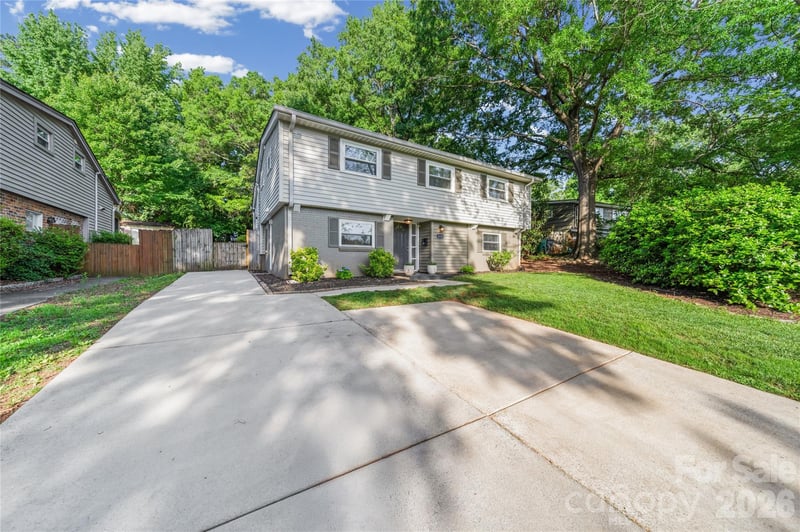 4220 Firwood Ln, Charlotte, NC 28209