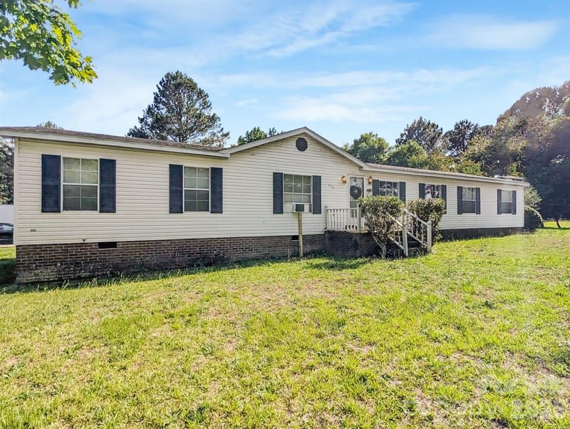 5151 Redman Rd, Rocky Mount, NC 27803