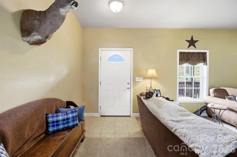 1581 Rhyne Rd, Dallas, NC 28034