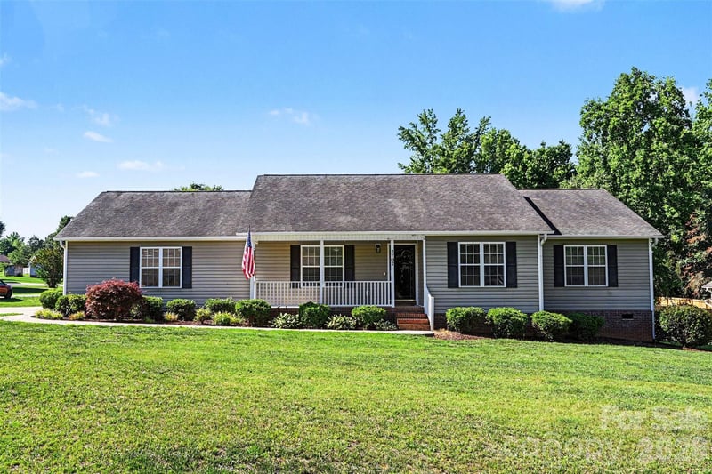 2720 Hill Top Dr, Salisbury, NC 28147