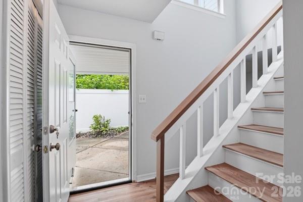 7031 Stonington Ln, Charlotte, NC 28227