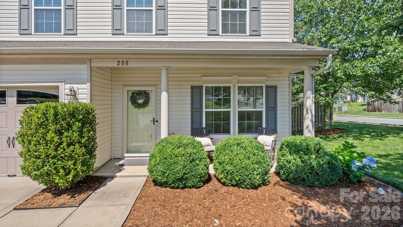 208 Glenn Allen Rd, Mooresville, NC 28115