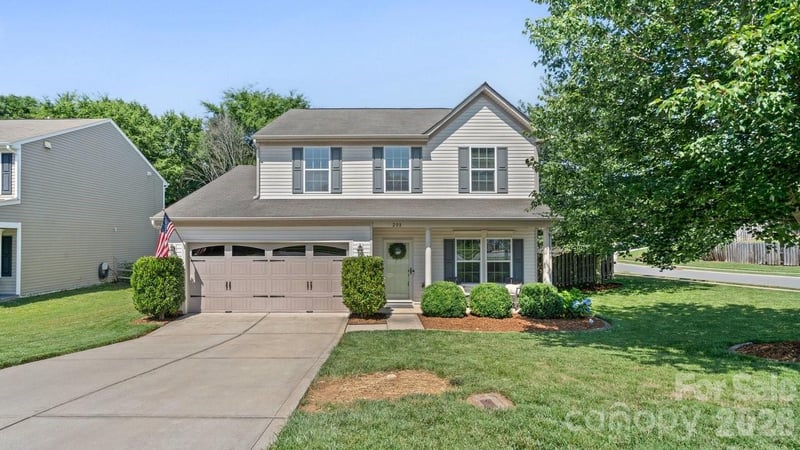 208 Glenn Allen Rd, Mooresville, NC 28115