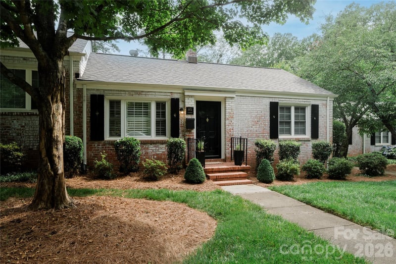 1972 Lynnwood Dr, Charlotte, NC 28209