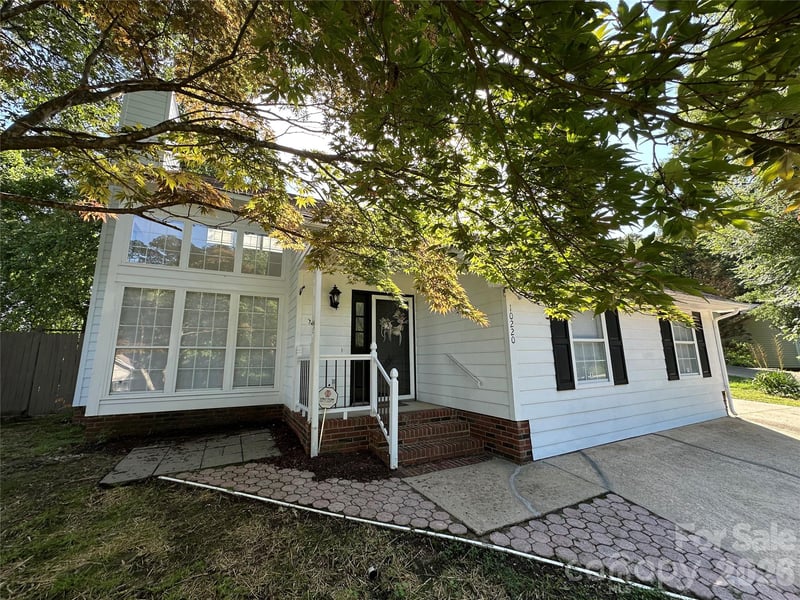 10220 Rockwood Rd, Charlotte, NC 28215