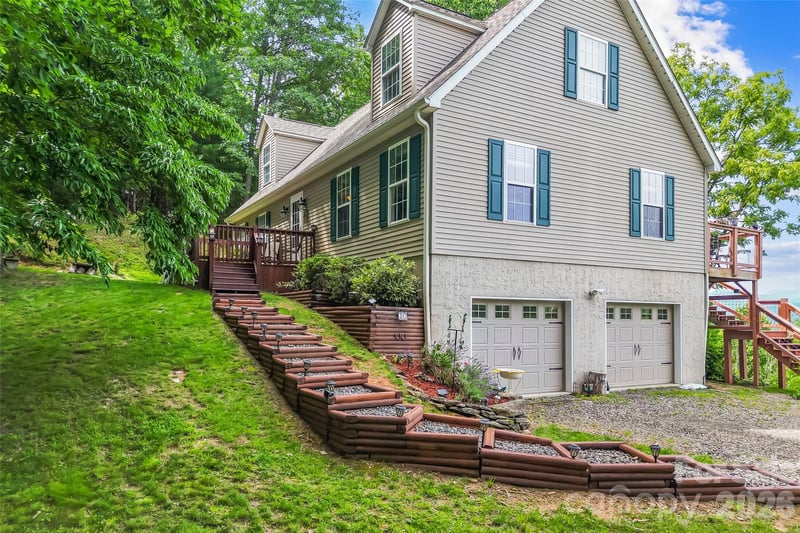 70 Heslar Way, Marshall, NC 28753