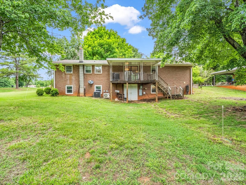 151 Woodside Dr, Forest City, NC 28043