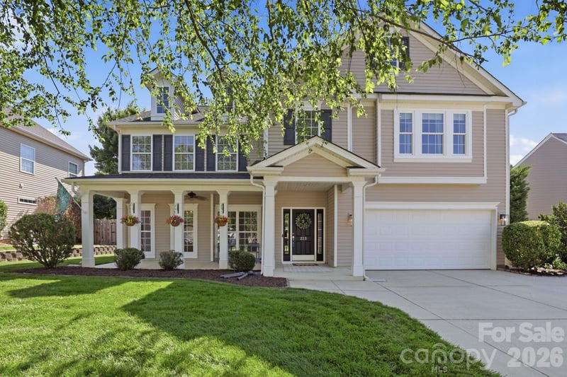 223 Pleasant Grove Ln, Mooresville, NC 28115