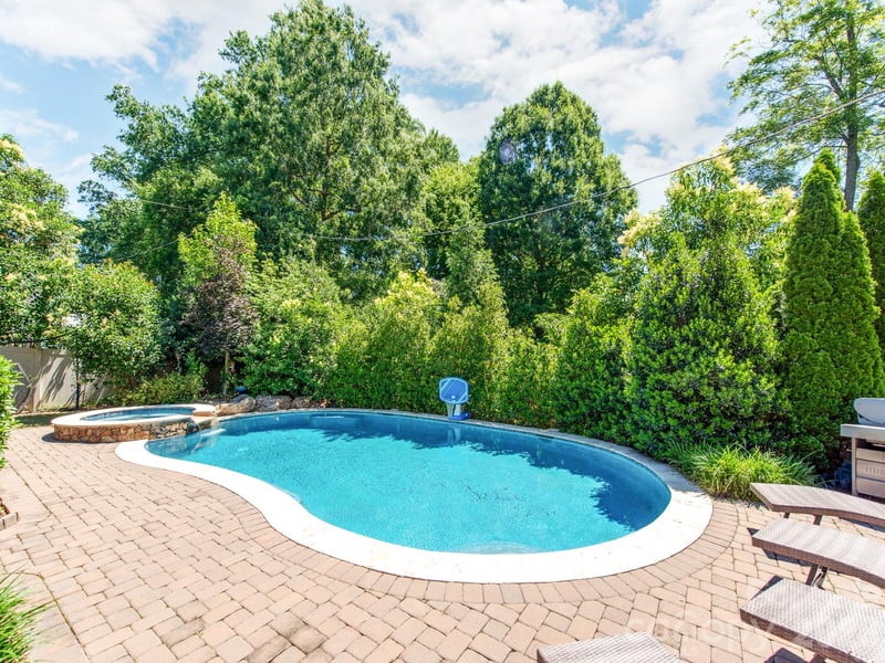 1805 Mecklenburg Ave, Charlotte, NC 28205