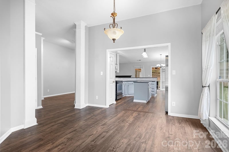 8940 Raven Park Dr, Charlotte, NC 28216