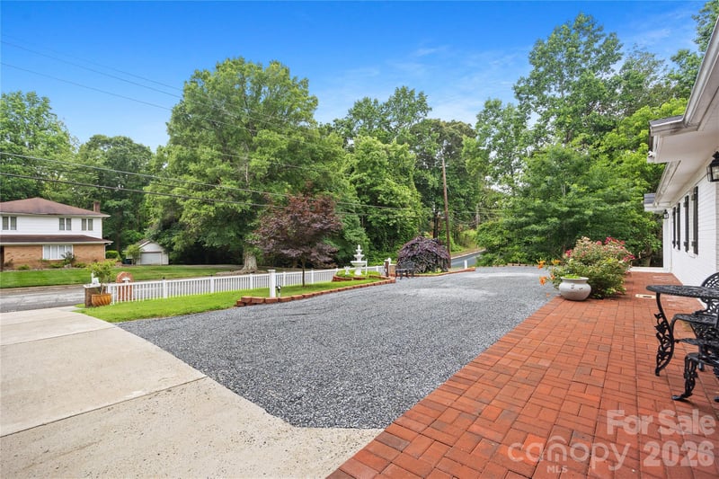 342 West Ave, Troutman, NC 28166