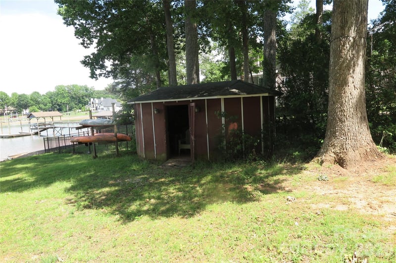 2844 Morris Ln, Denver, NC 28037