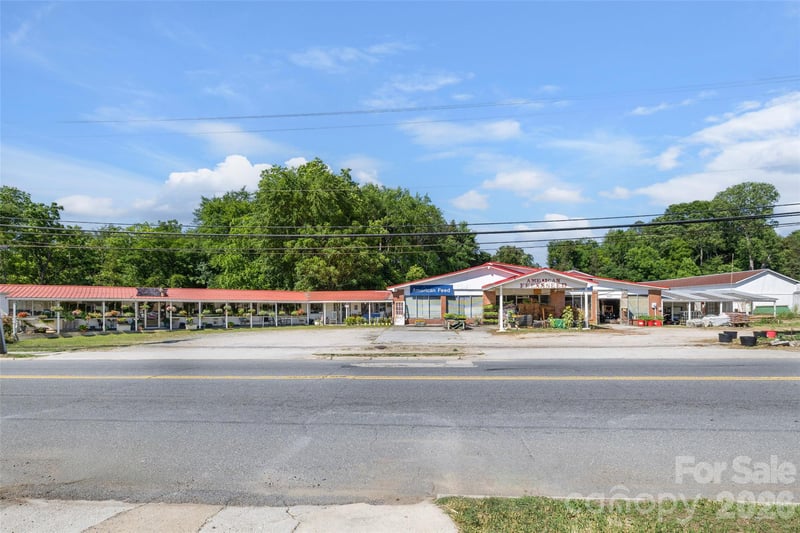 649 Columbia Rd, Chester, SC 29706