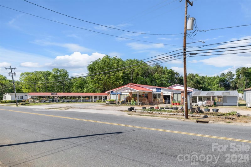 649 Columbia Rd, Chester, SC 29706