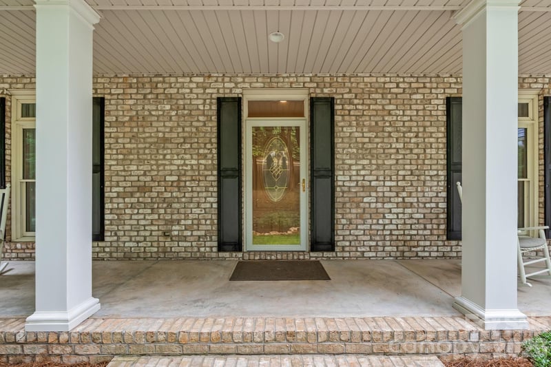 434 Yachtsman Point, Lexington, NC 27292