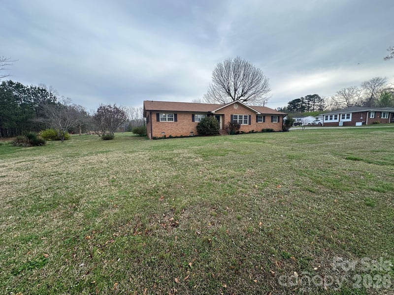 505 Highway 11 Hw, Chesnee, SC 29323