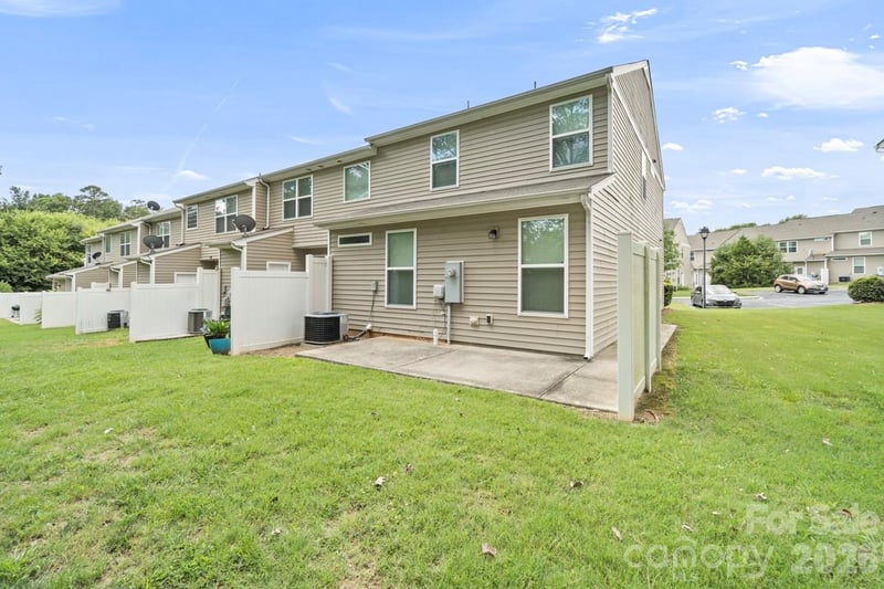 1880 Aston Mill Pl, Charlotte, NC 28273