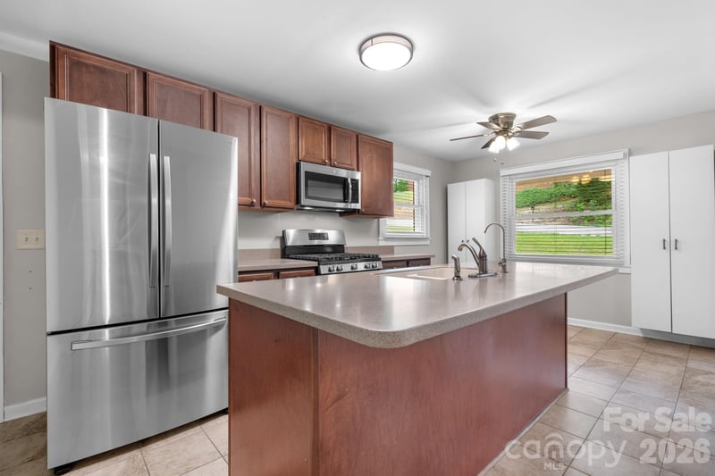 4073 Nc 226a Hw, Marion, NC 28752