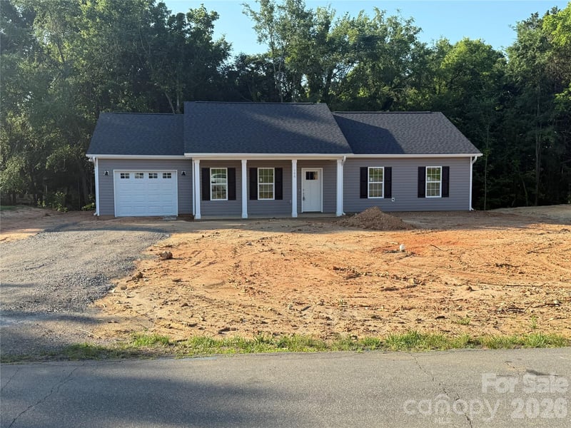 106 Meta Breeze Ln, Mocksville, NC 27028