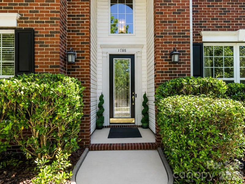1788 Oakmont Dr, Denver, NC 28037