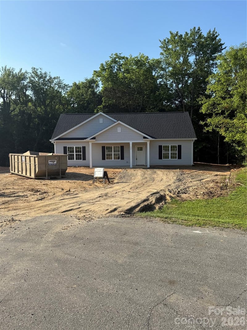 104 Meta Breeze Ln, Mocksville, NC 27028