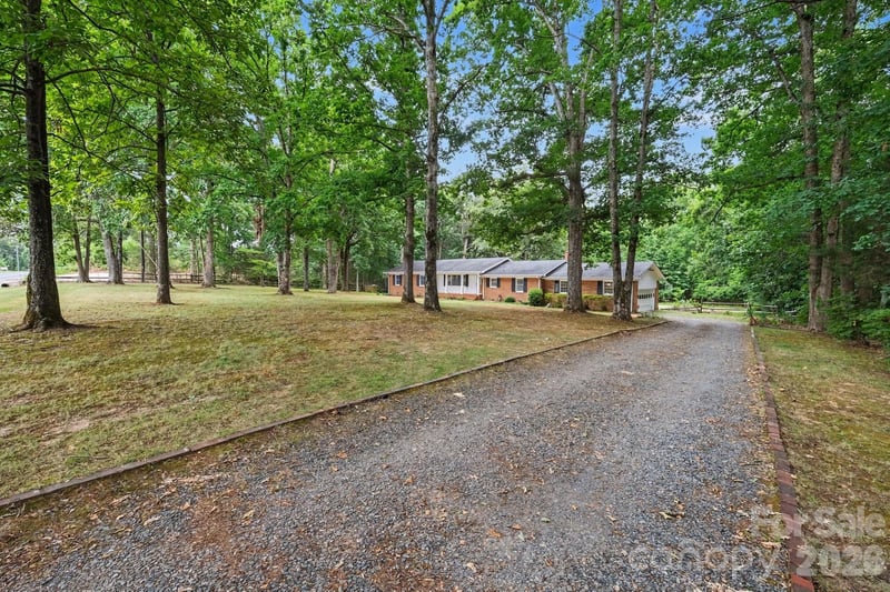 11980 Flowes Store Rd, Midland, NC 28107