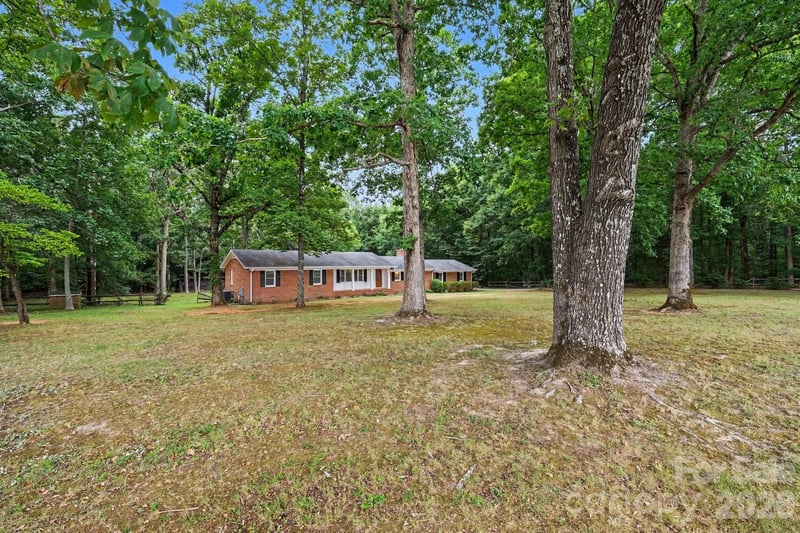 11980 Flowes Store Rd, Midland, NC 28107