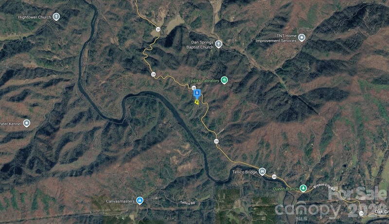 150 Big River Dr, Bryson City, NC 28713
