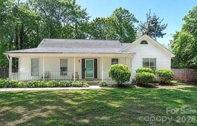 13615 Wildiris Ct, Pineville, NC 28134