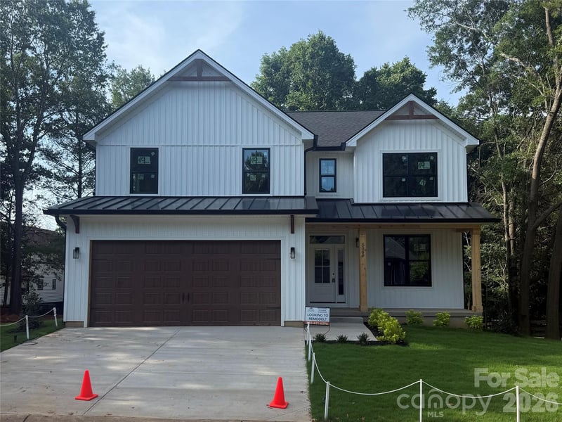 5069 Tara Tea Dr, Tega Cay, SC 29708