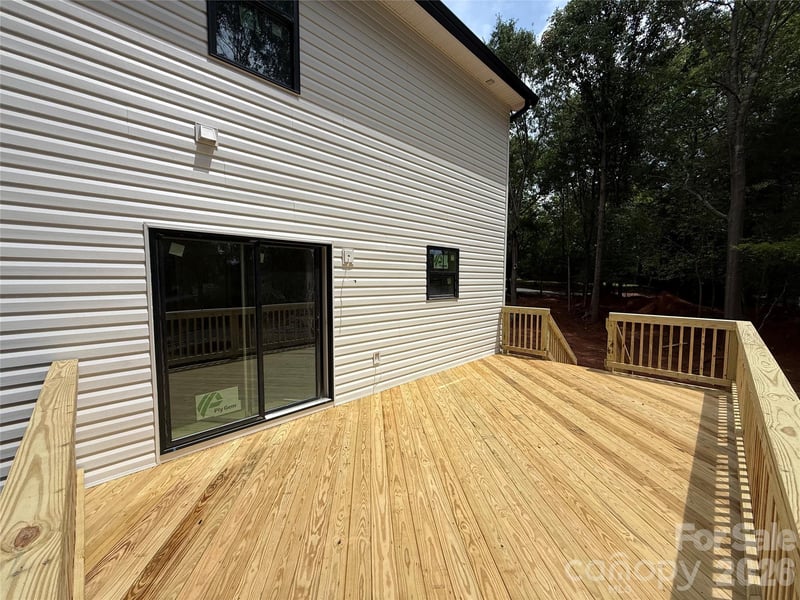 5069 Tara Tea Dr, Tega Cay, SC 29708