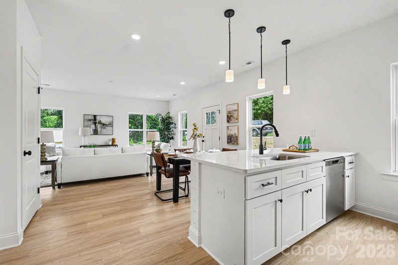 402 Pleasant Ave, Kannapolis, NC 28081
