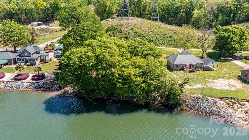 1404 Hart Rd, Charlotte, NC 28214