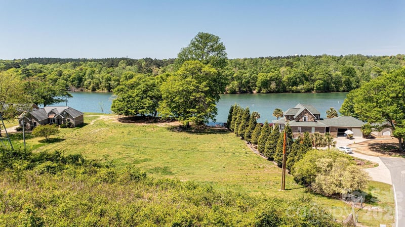 1404 Hart Rd, Charlotte, NC 28214