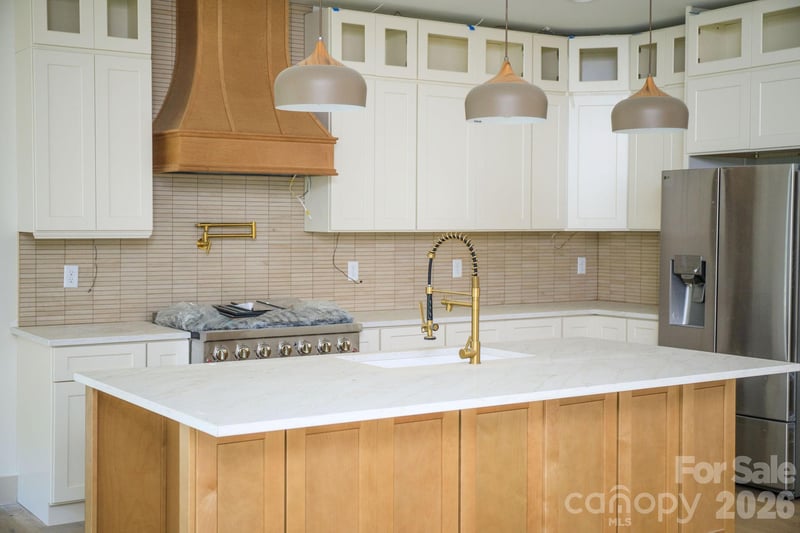 113 Perry Pl, Hendersonville, NC 28739