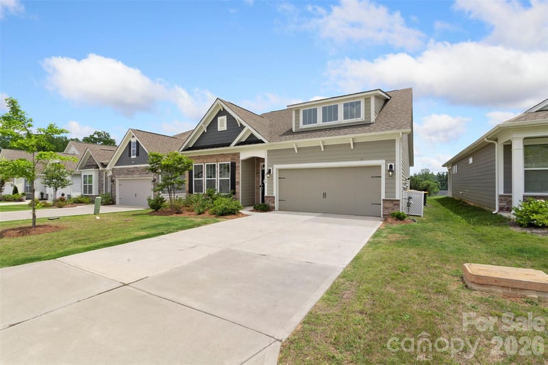 4190 Millstream Rd, Denver, NC 28037