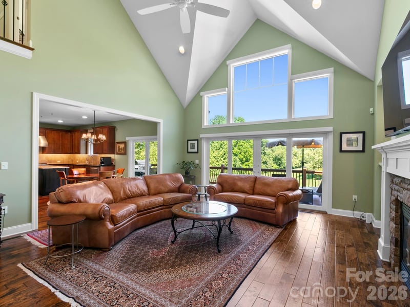 32 Lake Vista Dr, Fletcher, NC 28732